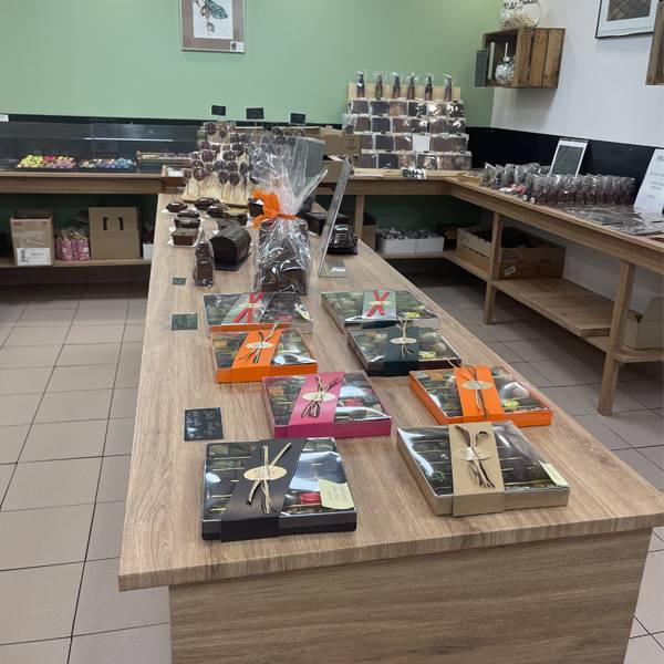 UN CADEAU GOURMAND & LOCAL ? OFFREZ LE CHOCOLAT ARTISANAL DE LA BONBONNIÈRE !