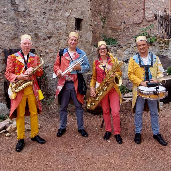JEUDI 1ER MAI, DÉCOUVREZ LE MARCHÉ ARTISANAL, MUSICAL ET CONVIVIAL DU CROZET !