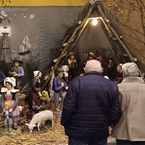 MELAY, VILLAGE DES CRÈCHES « ESCAPADE EN BRETAGNE »